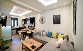 Luxurious Apartment In The Heart Of Town !