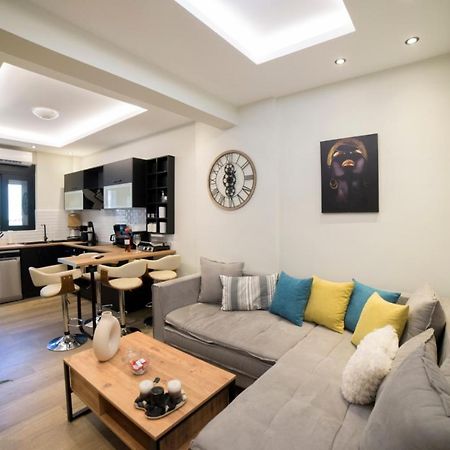 Luxurious Apartment In The Heart Of Town ! Loutráki Extérieur photo