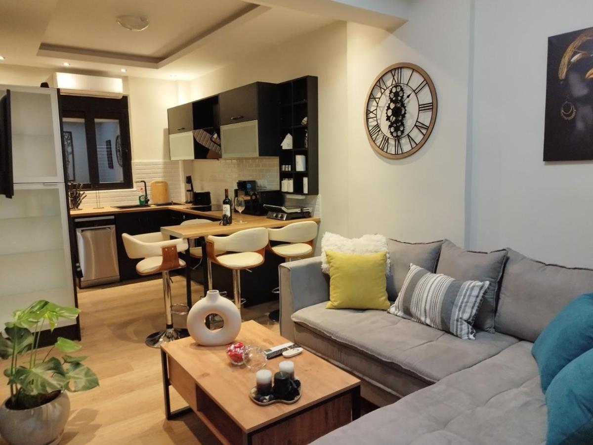 Luxurious Apartment In The Heart Of Town ! Loutráki Extérieur photo