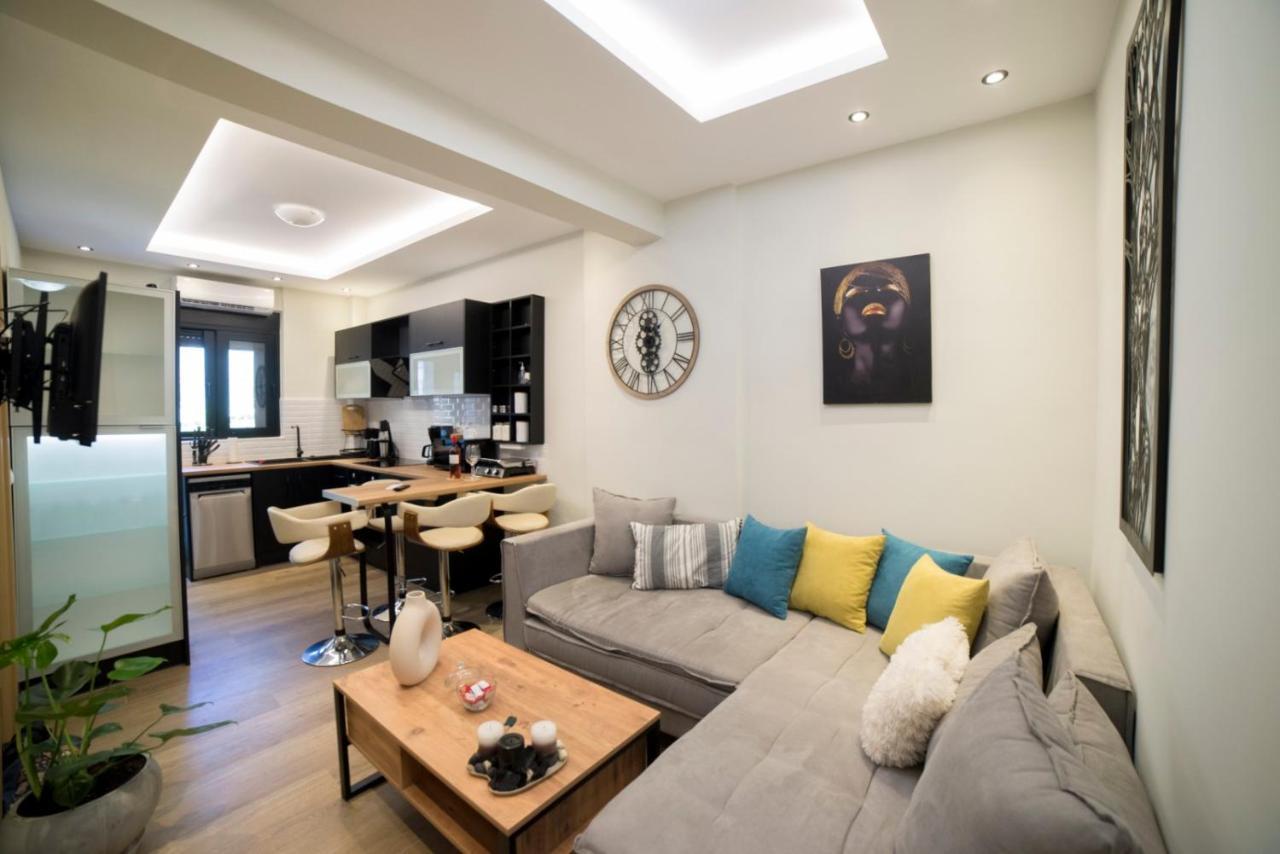 Luxurious Apartment In The Heart Of Town ! Loutráki Extérieur photo