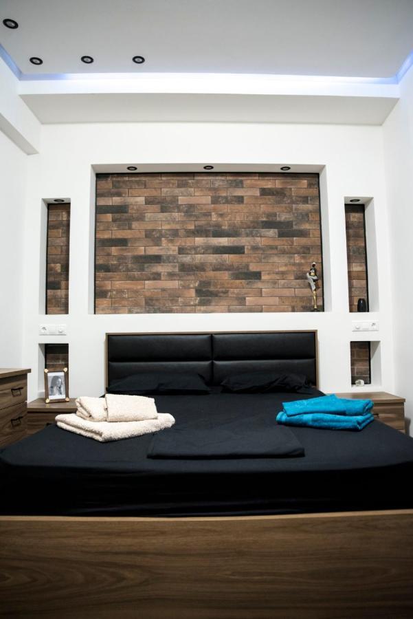 Luxurious Apartment In The Heart Of Town ! Loutráki Extérieur photo