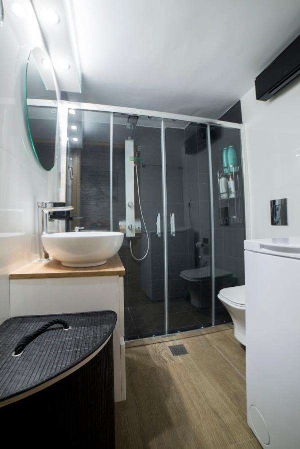 Luxurious Apartment In The Heart Of Town ! Loutráki Extérieur photo